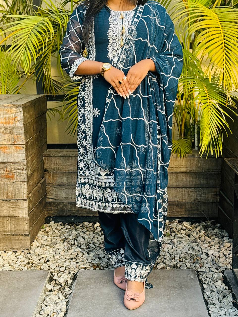 đ¤đ Georgette Embroidery Four Piece đ¤đ