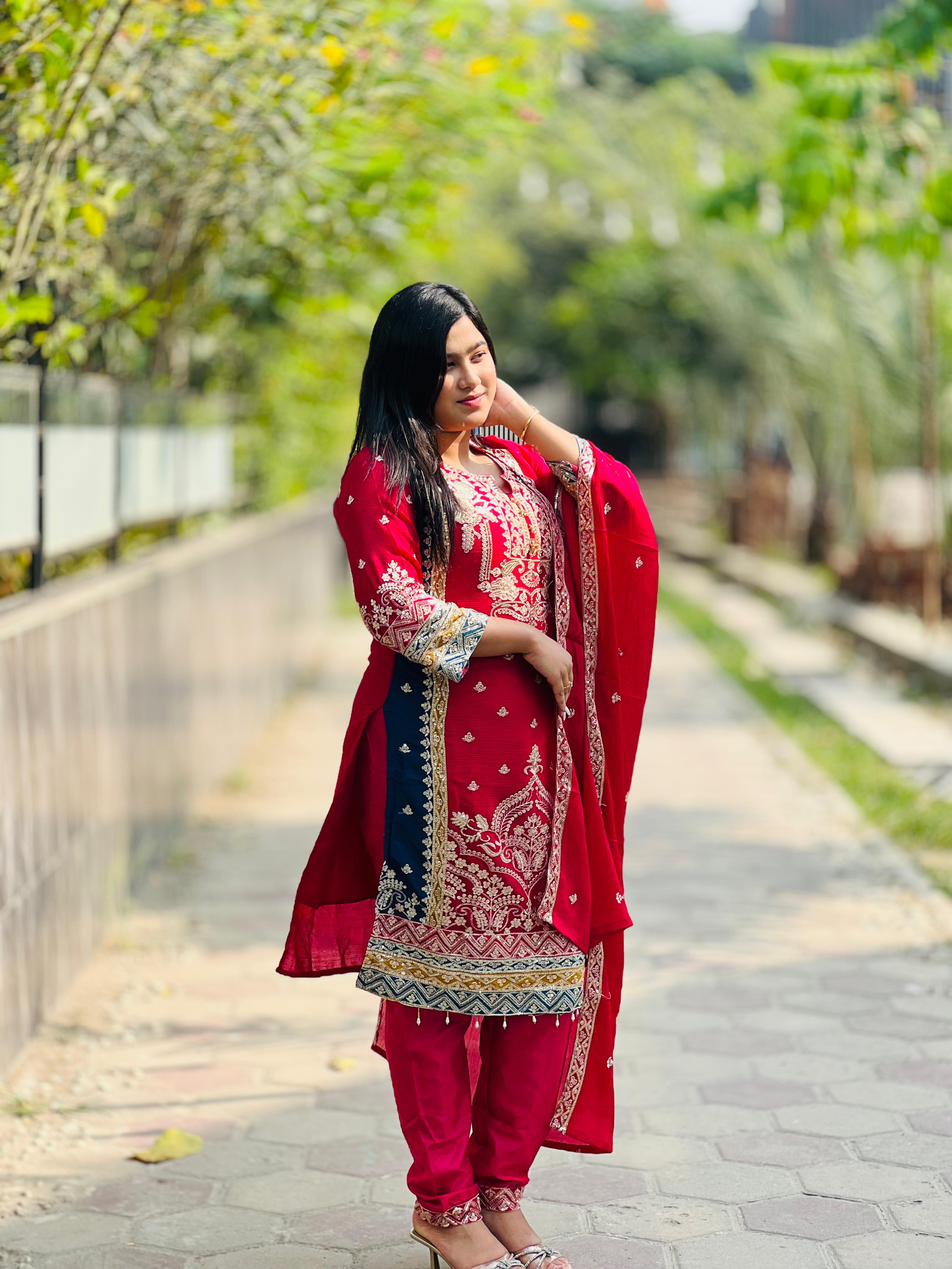đ¤đ Georgette Embroidery Four Piece đ¤đ