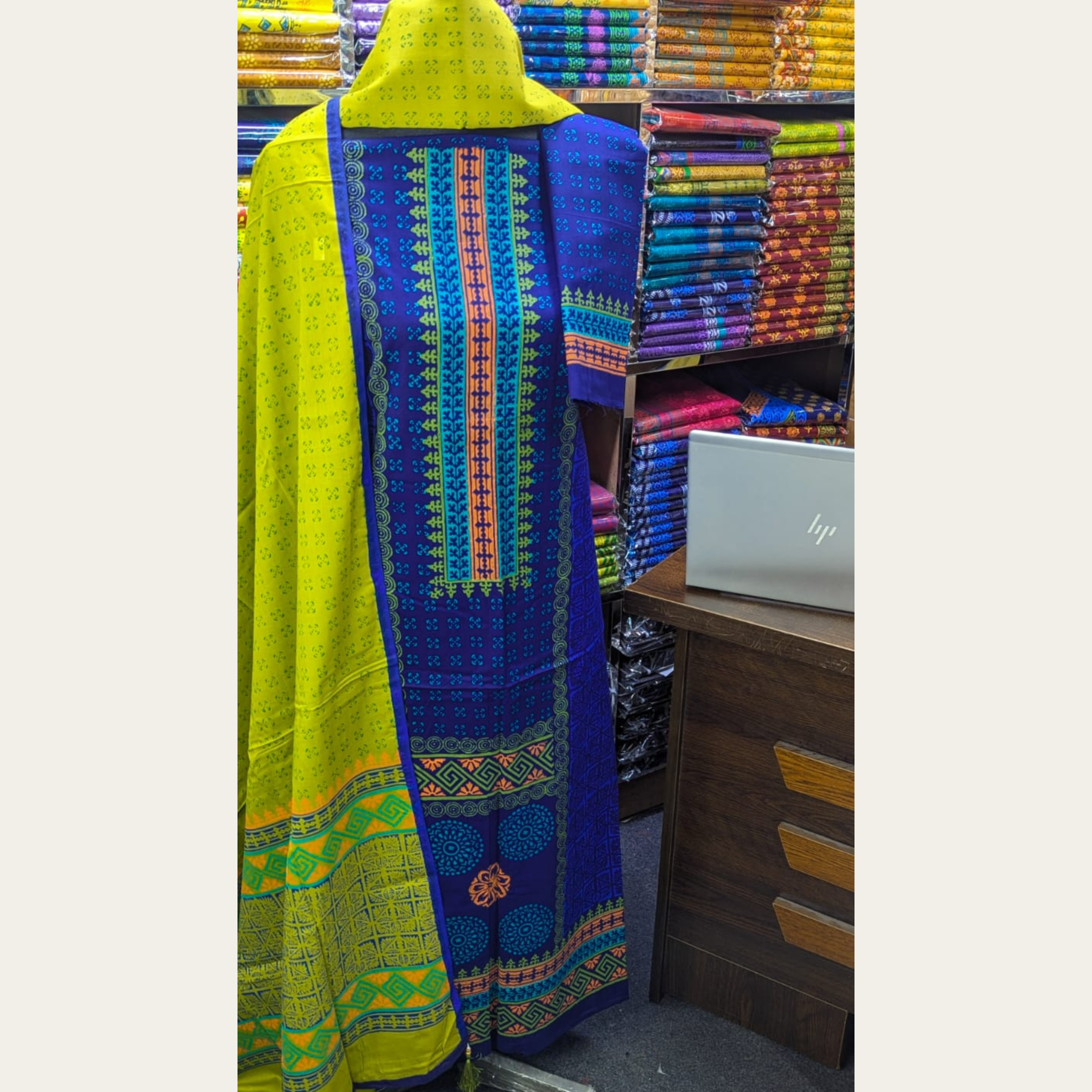 đ¤đ New Exclushive Collection High Qualitiey Cotton Printed Three Piece đ¤đ
