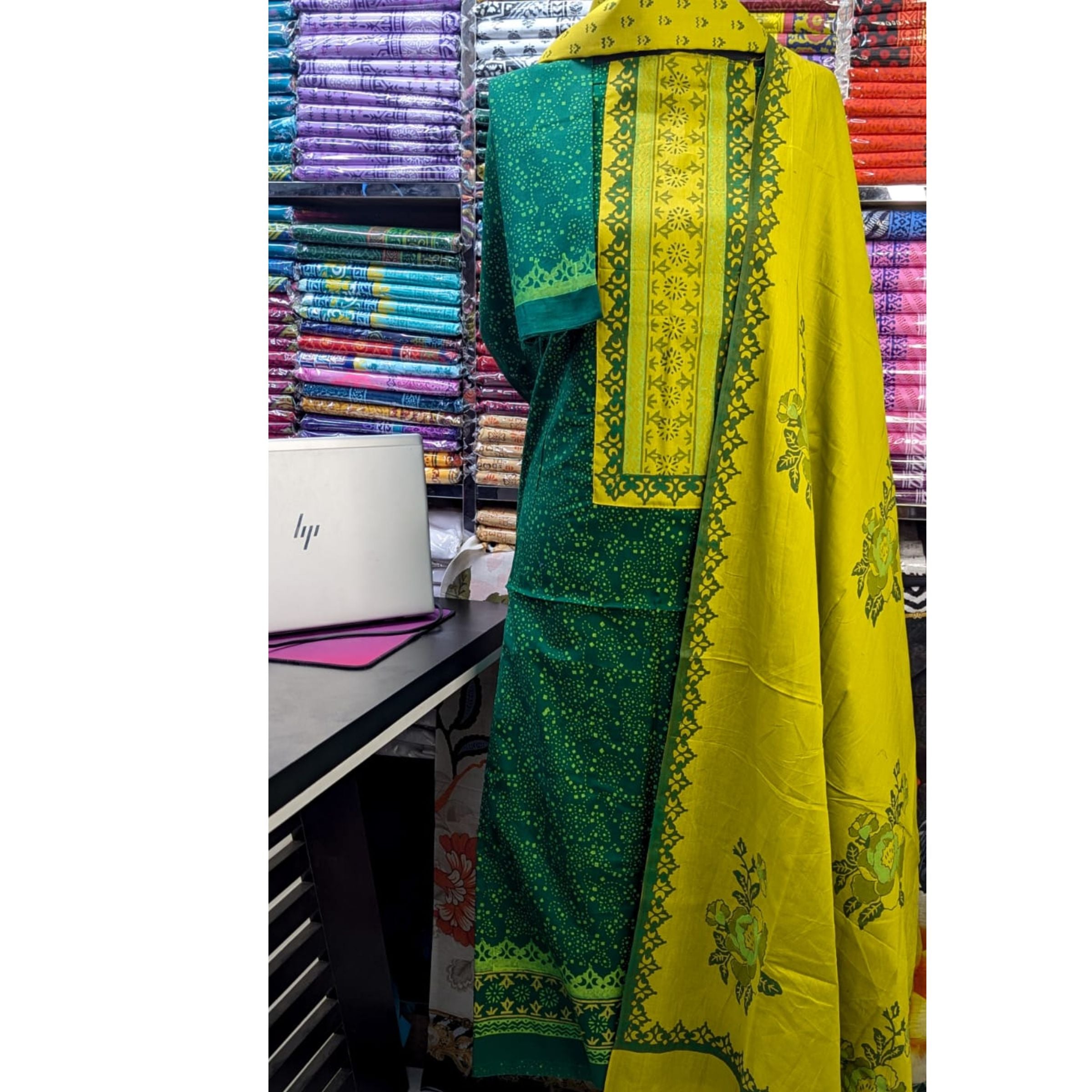 đ¤đ New Exclushive Collection High Qualitiey Cotton Printed Three Piece đ¤đ