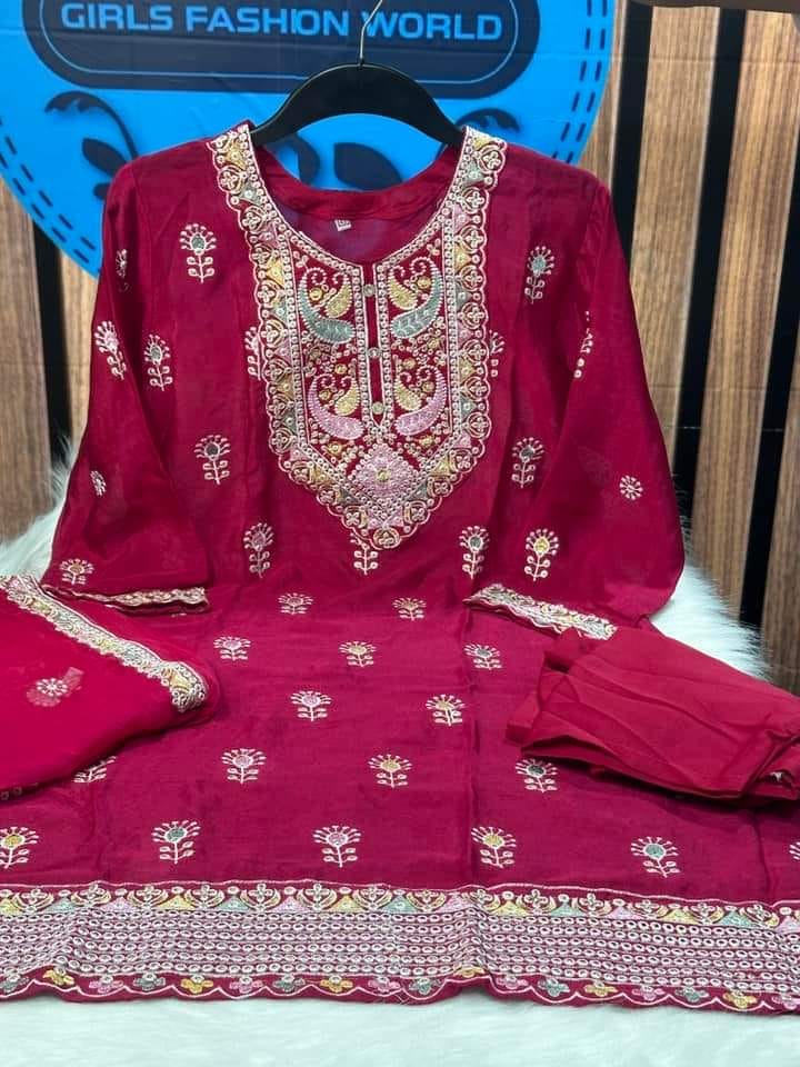 🤍💖 Premium Readymade Georget Three Piece 🤍💖