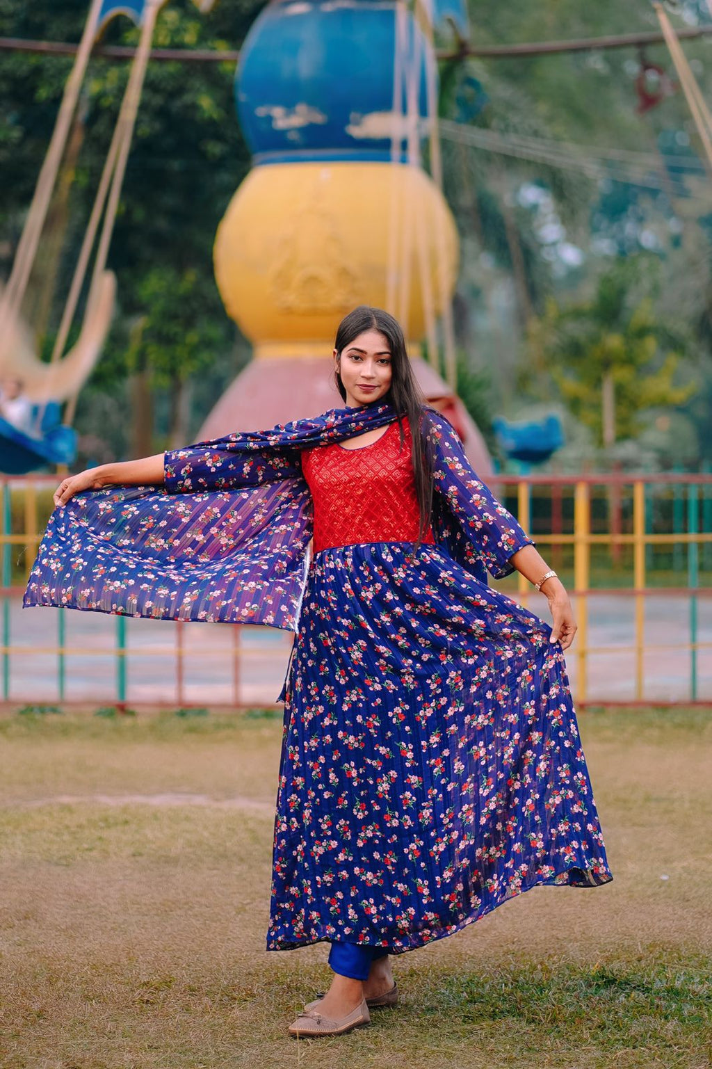 🤍💖 China Georgette Gown Three Piece 🤍💖