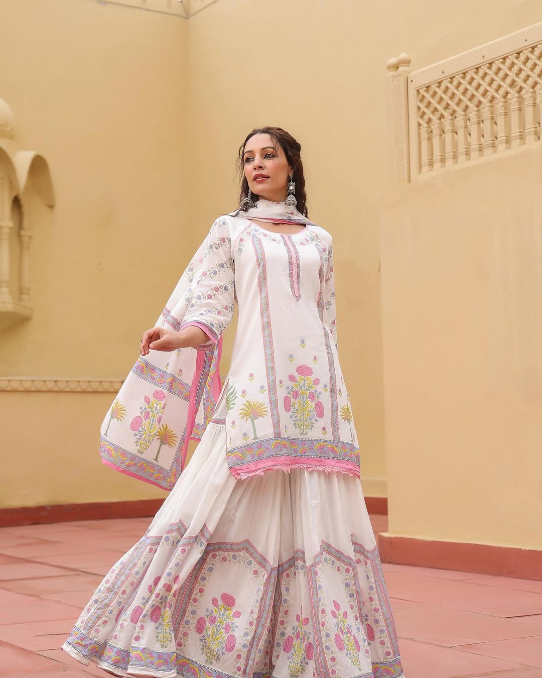 🤍💖 Sharara Three Piece 🤍💖