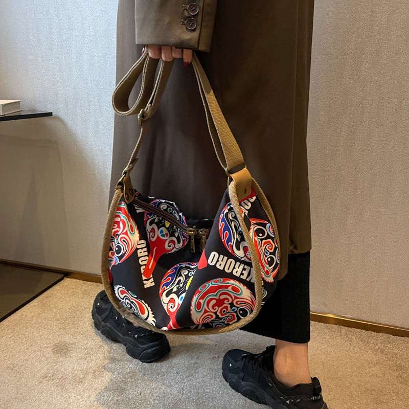 🤍💖 Messenger Shoulder Tide Bag (Black Brown Color) 🤍💖