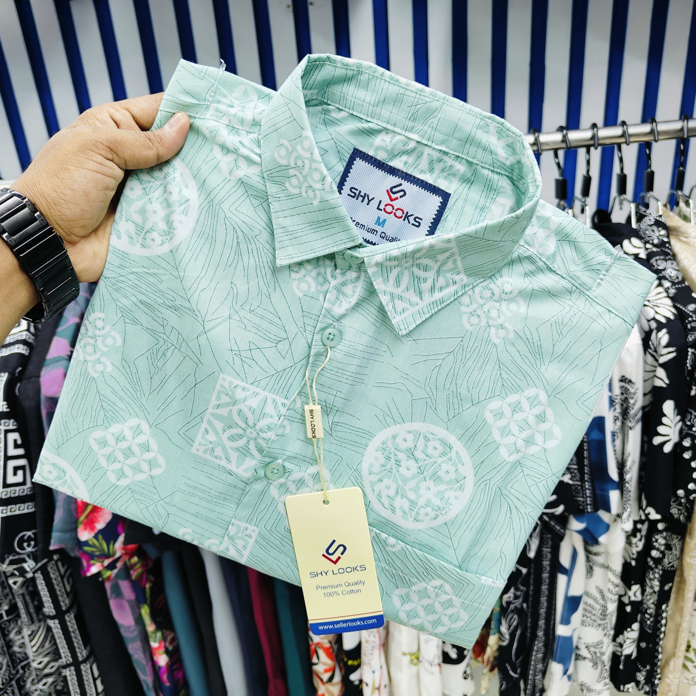 🤍💖 Fashionable half-sleeve shirt for men 🤍💖