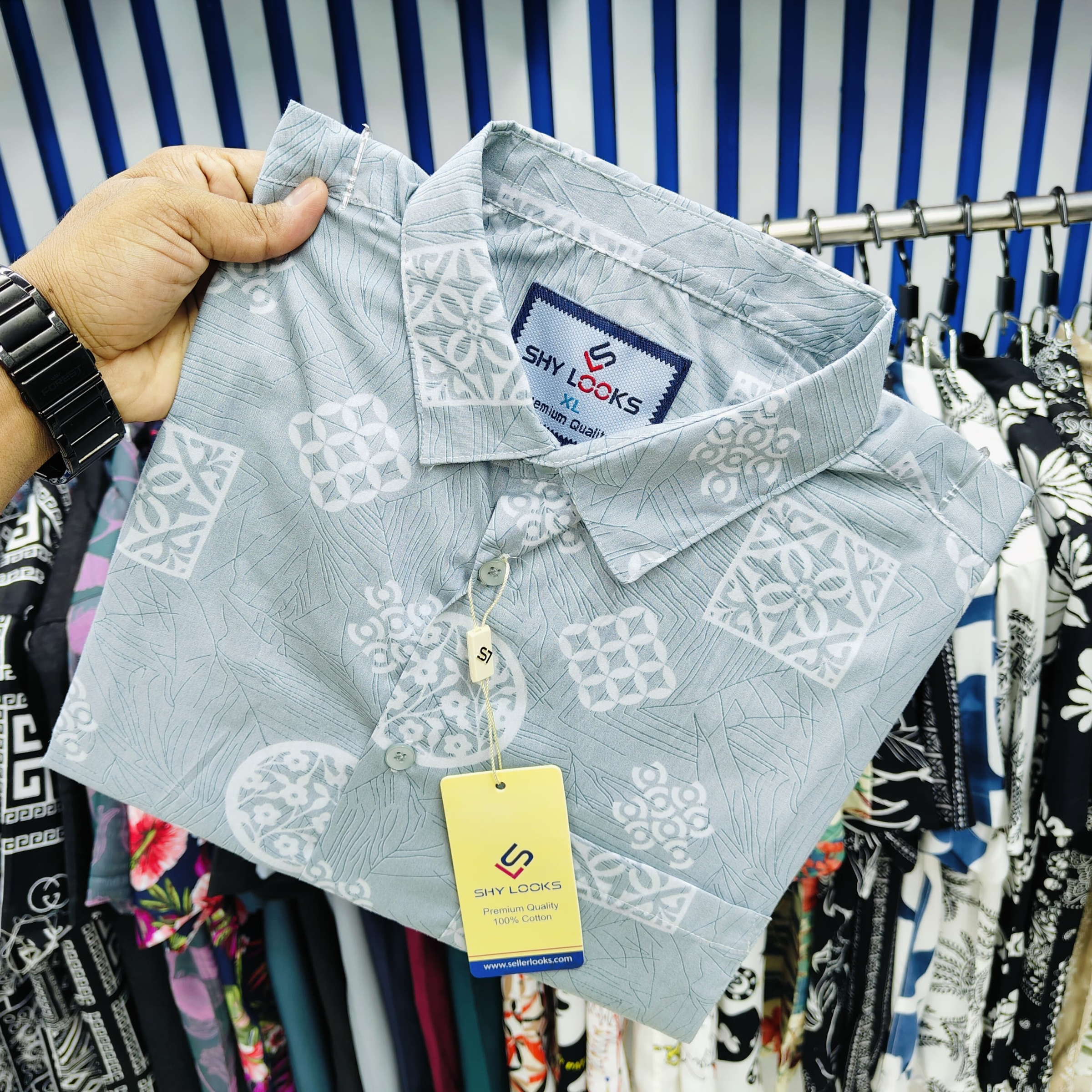 🤍💖 Fashionable half-sleeve shirt for men 🤍💖