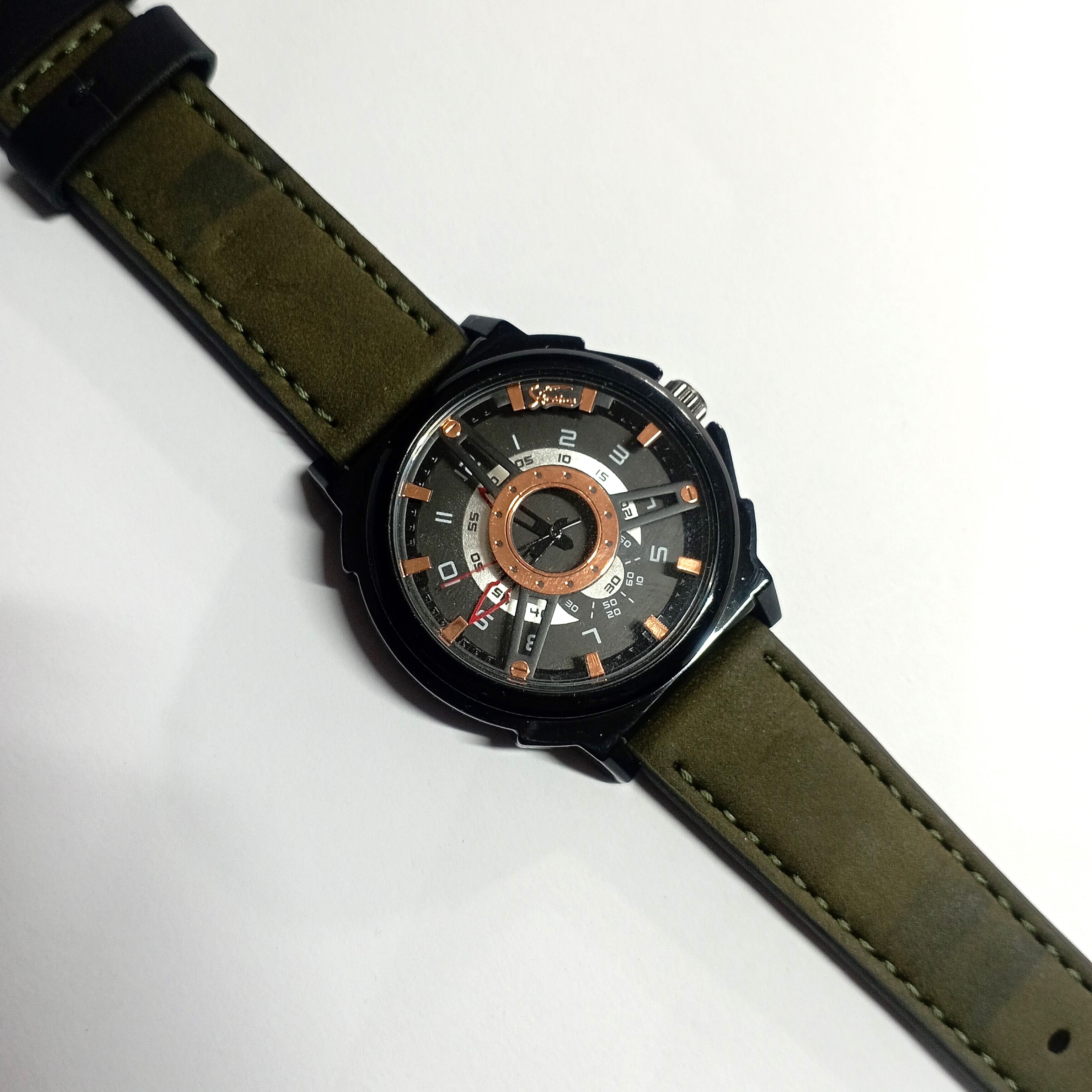 🤍💖 Signature Trendy Men Watch 🤍💖
