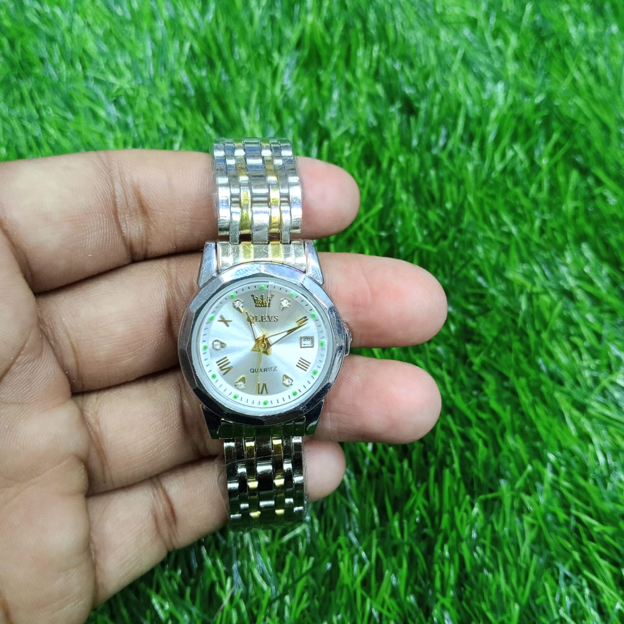 🤍💖 Butter Fly Lock OLEVS Watch for Women Silver 🤍💖