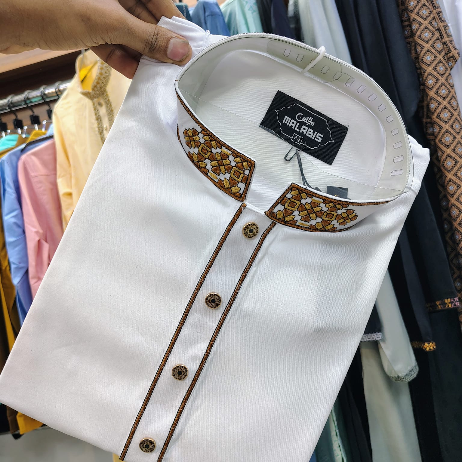 🤍💖 Comfortable Embroidered Punjabi With premium box 🤍💖