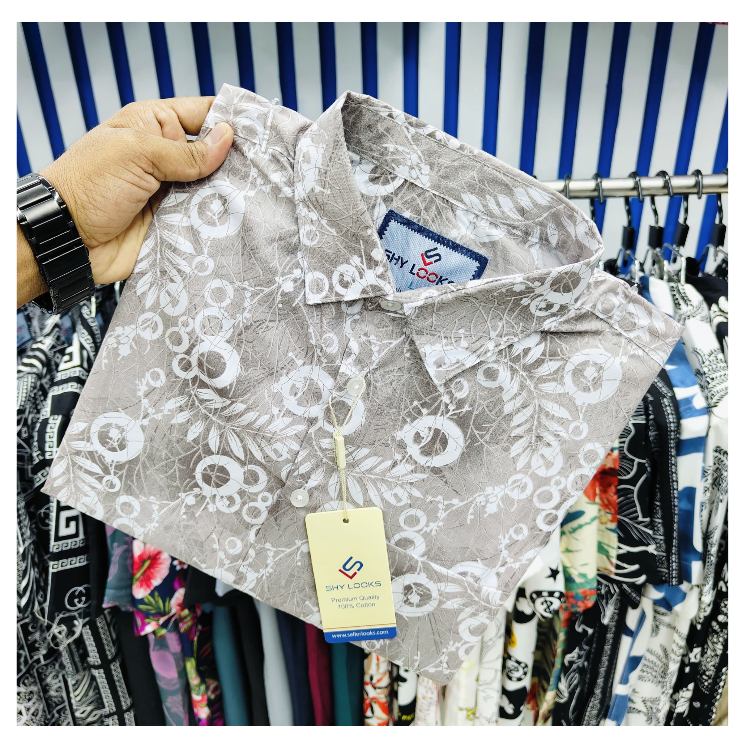 🤍💖 Fashionable half-sleeve shirt for men 🤍💖