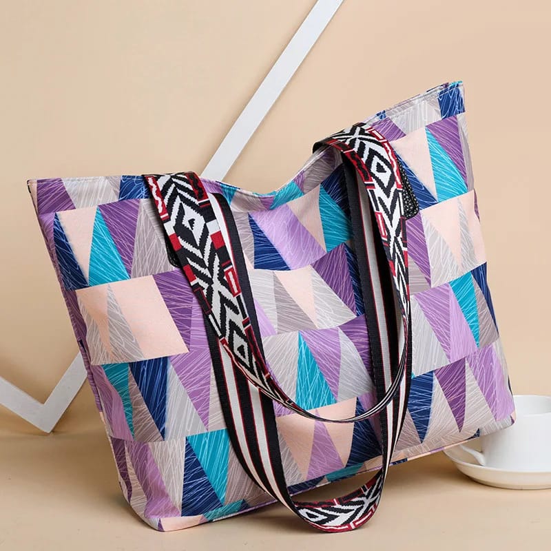 🤍💖 Trendy Ladies Handbags Green Color 🤍💖