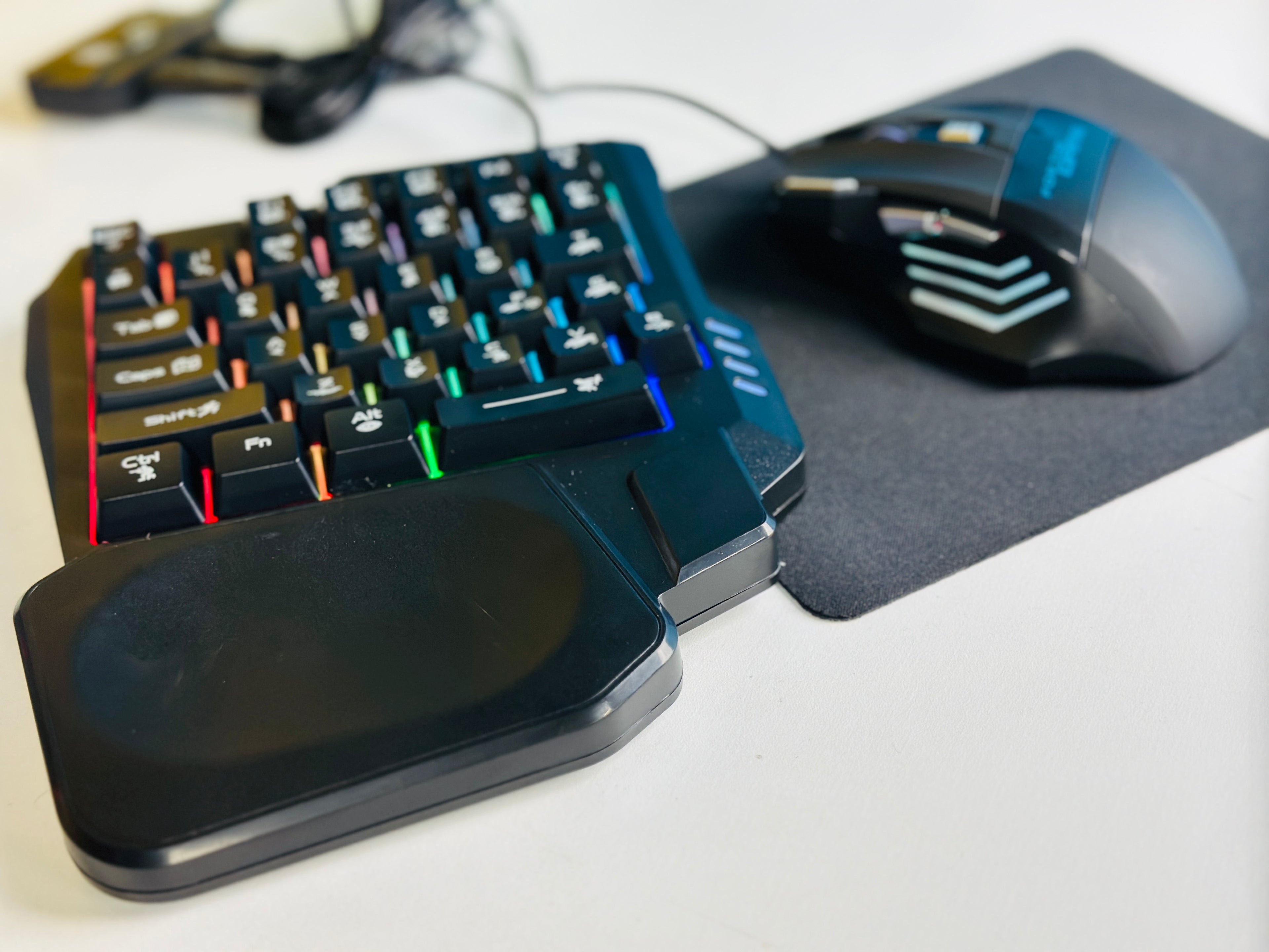 🤍💖 5 in 1 Mobile Game Combo Pack ( Phone Mouse Keyboard) 🤍💖