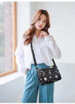 Korean sports travel shoulder bag (black) - Image 3
