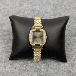 Luxury Golden Stone Studded Ladies Quartz Watch – Stylish & Elegant Design (Black Dial)