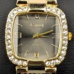 Luxury Golden Stone Studded Ladies Quartz Watch – Stylish & Elegant Design (Black Dial) - Image 3