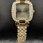 Luxury Golden Stone Studded Ladies Quartz Watch – Stylish & Elegant Design (Black Dial) - Image 4