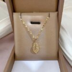 WomenS Luxurious Leaf Titanium Steel Zircon Necklace - Image 2