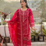 প্রিমিয়াম রেড হেভি এমব্রয়ডারি থ্রি পিস সালোয়ার কামিজ সেট উইথ ডিজাইনার দুপাট্টা – পার্টি ও ঈদ কালেকশন
