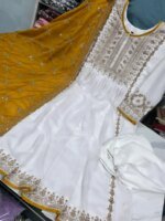 জর্জেট গর্জাস এমব্রয়ডারি থ্রি-পিস সেট - লাক্সারি পার্টি কালেকশন - Image 2