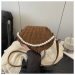 Trendy Shell Shape Pearl Handbag for Women – Stylish Crossbody & Shoulder Bag (Pink, Brown, Cream, Black) - Image 9
