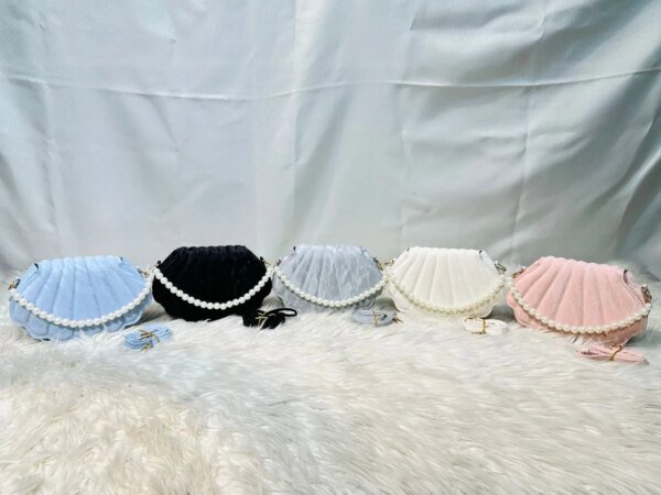 Elegant Shell Shape Pearl Handbag for Women – Trendy Crossbody & Shoulder Bag (Blue, White, Pink, Ash)