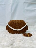 Trendy Shell Shape Pearl Handbag for Women – Stylish Crossbody & Shoulder Bag (Pink, Brown, Cream, Black) - Image 5