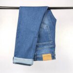 American Eagle faded-black wash Jeans For Man - Image 2