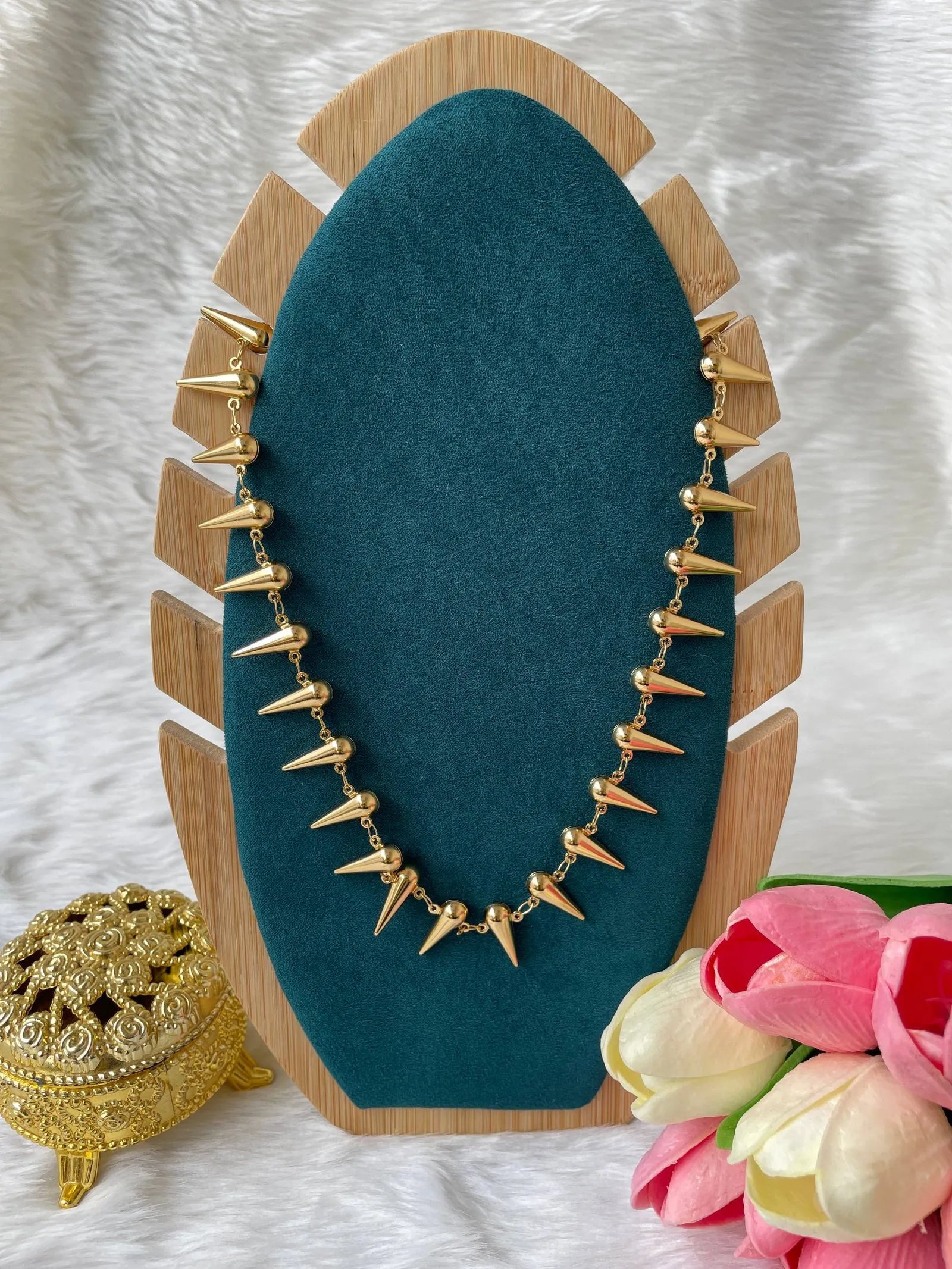 photo_6260356391377768290_w SS 18K Sea Theme Necklace for Women | Shell & Starfish Pendant | Trendy Golden Fashion Jewelry - Image 1